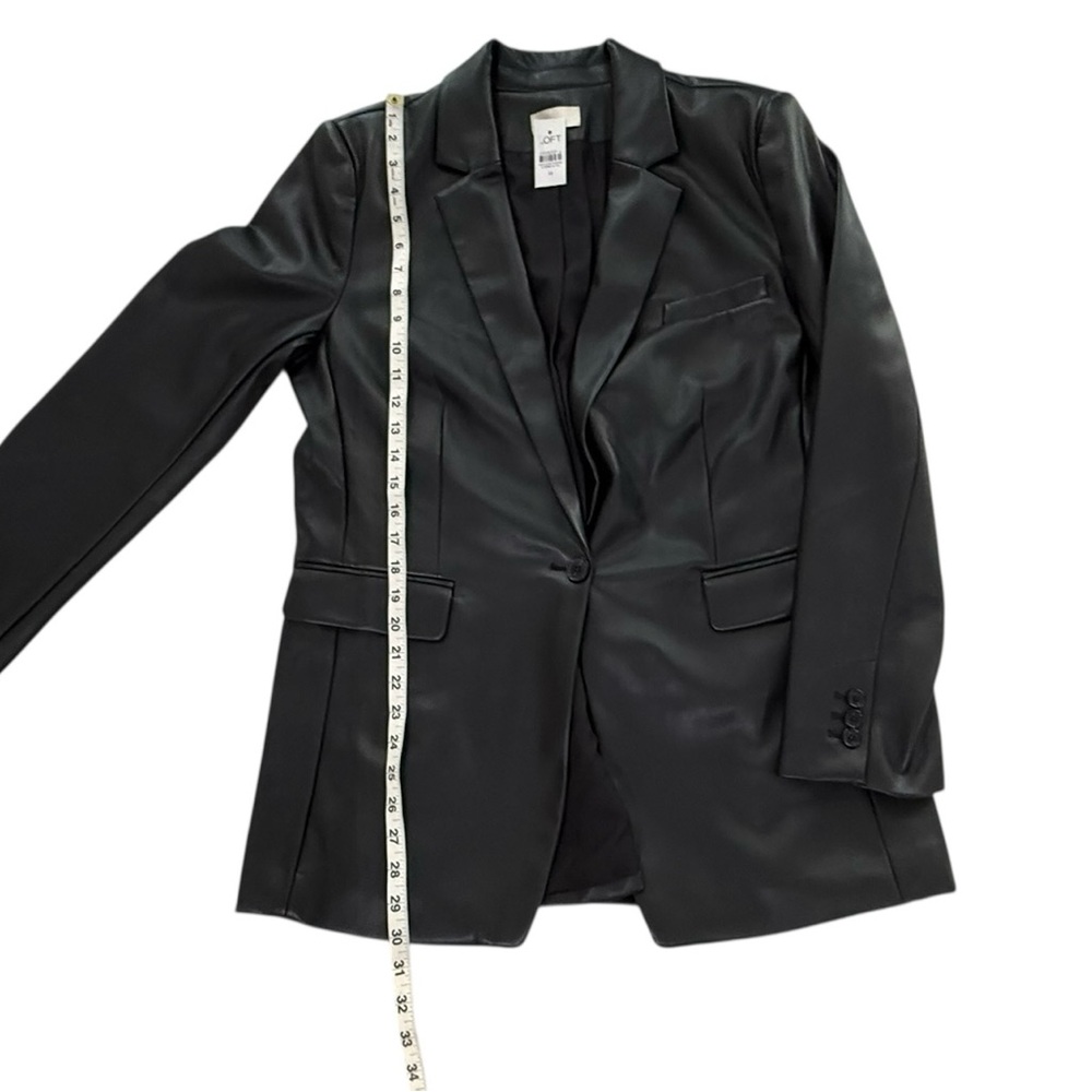 NWT. Loft, faux leather jacket in black. Size 14. - Picture 7 of 10